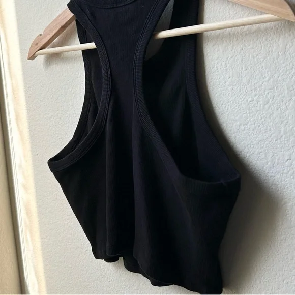 ALO Yoga Black White Aspire Cropped Tank Top Sz M - Picture 10 of 12